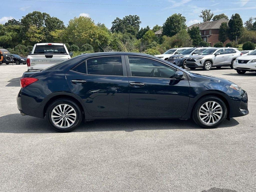 Toyota Corolla XLE CVT (Natl) 2018