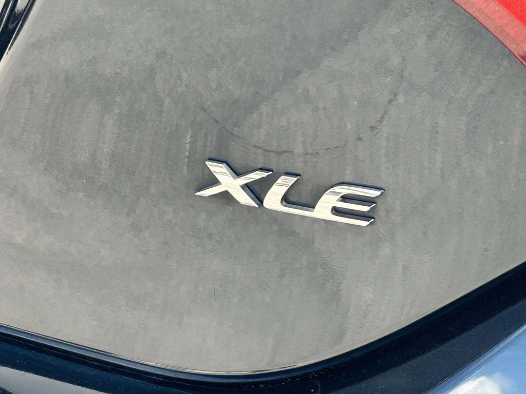 Toyota Corolla XLE CVT (Natl) 2018