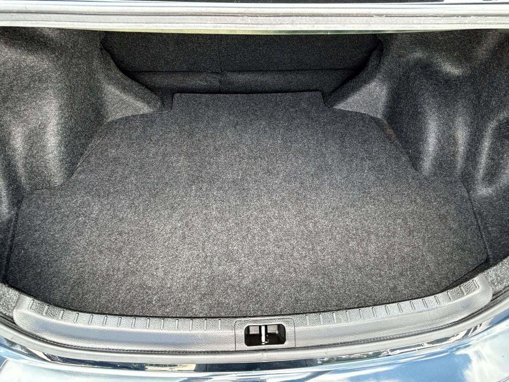 Toyota Corolla XLE CVT (Natl) 2018