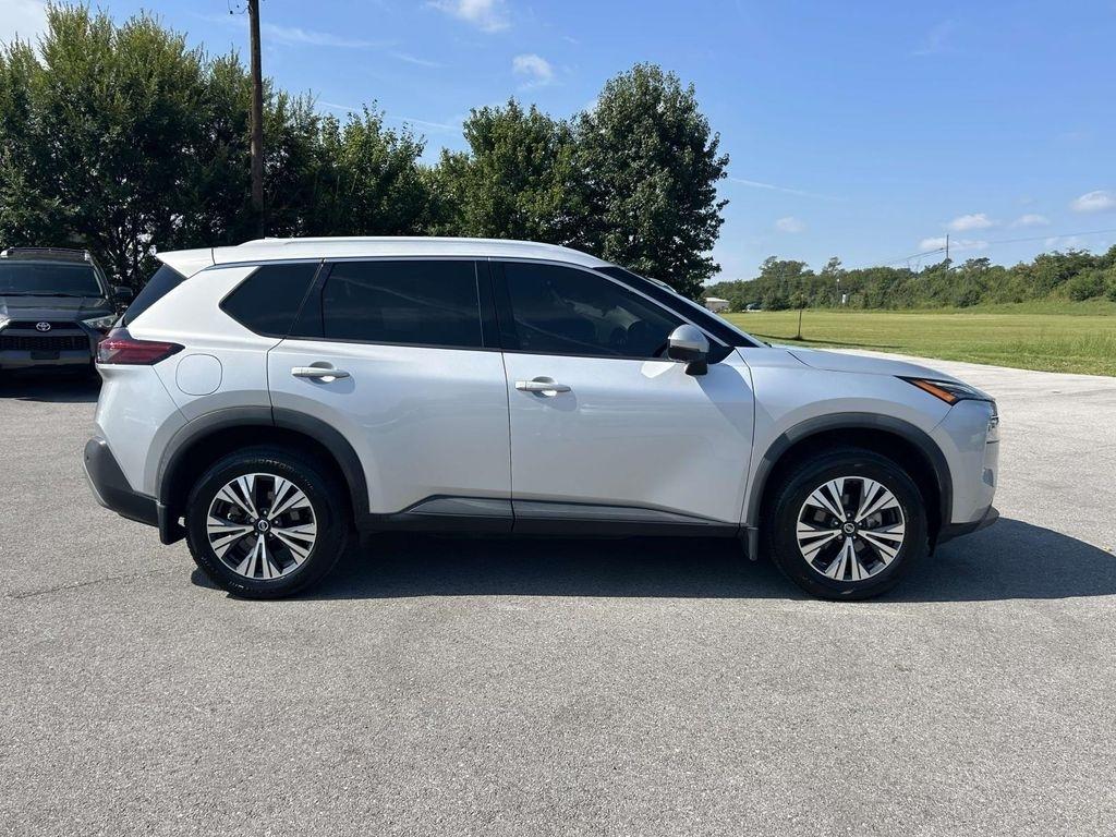 Nissan Rogue FWD SV 2021