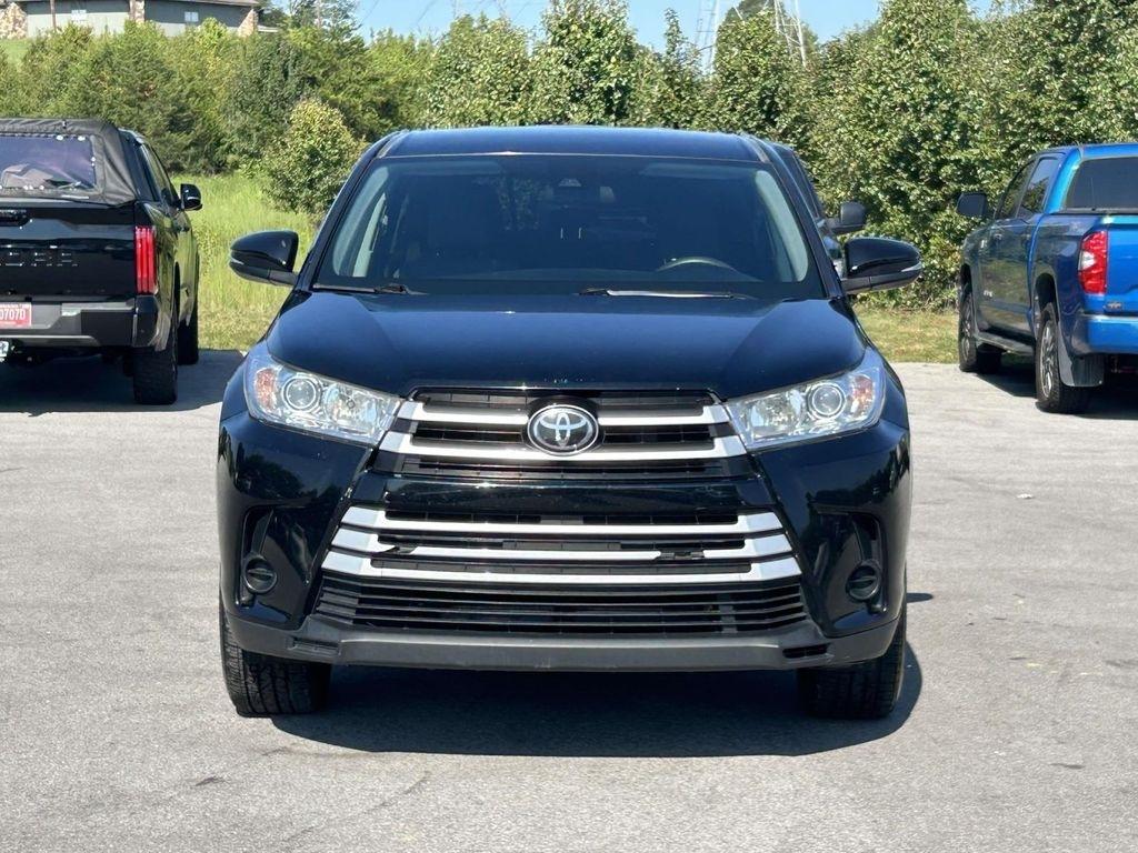 Toyota Highlander LE V6 AWD (Natl) 2017