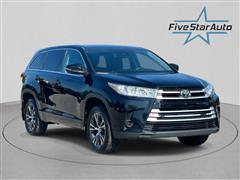 2017 Toyota Highlander 