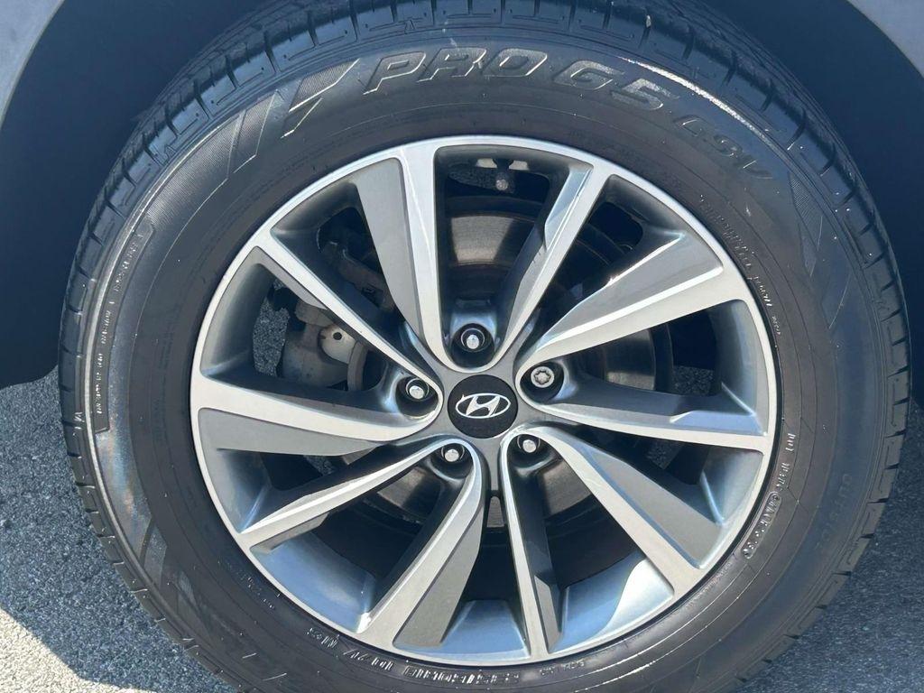 Hyundai Santa Fe SEL 2.4L Auto FWD 2020