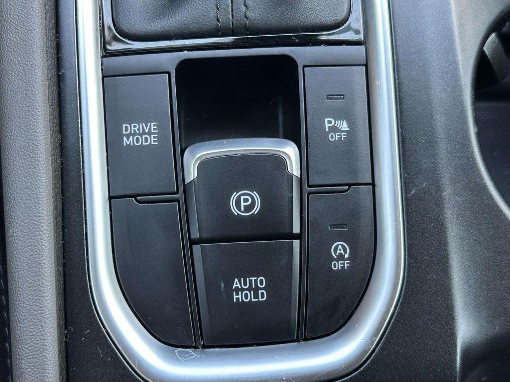 Hyundai Santa Fe SEL 2.4L Auto FWD 2020