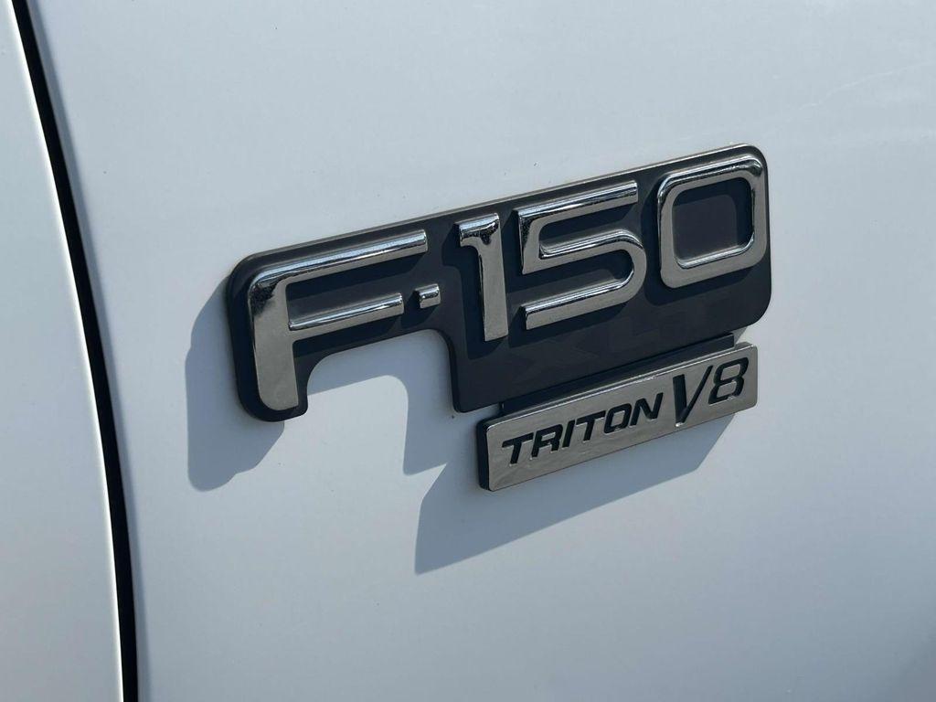 Ford F-150 Reg Cab 120" XLT 2003