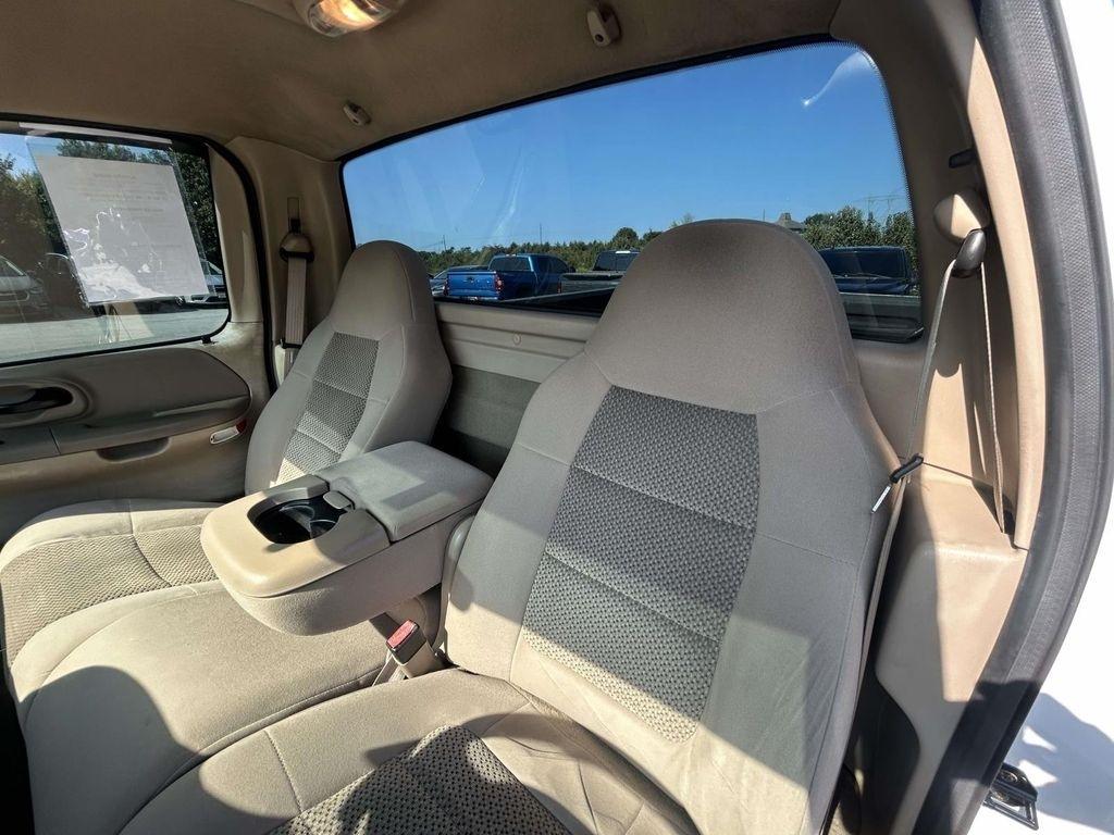 Ford F-150 Reg Cab 120" XLT 2003