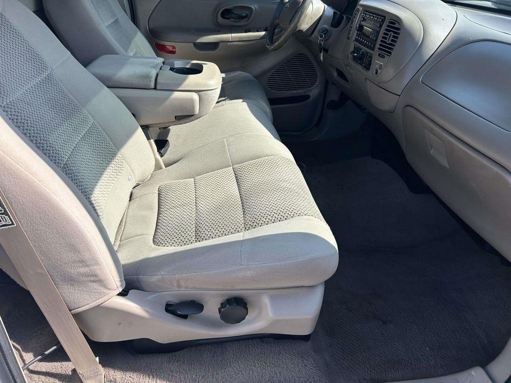 Ford F-150 Reg Cab 120" XLT 2003