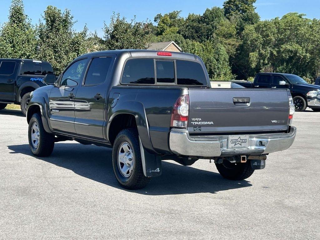 Toyota Tacoma 4WD Double Cab V6 MT (Natl) 2013