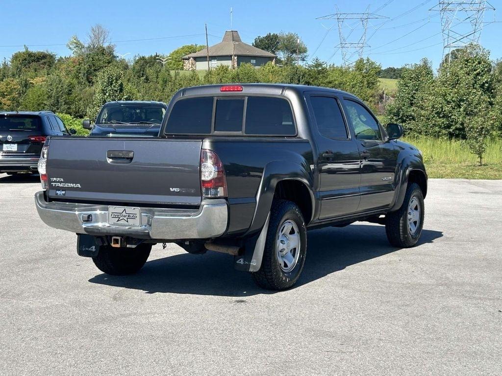 Toyota Tacoma 4WD Double Cab V6 MT (Natl) 2013