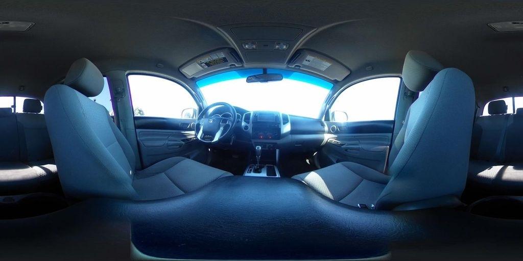 Toyota Tacoma 4WD Double Cab V6 MT (Natl) 2013