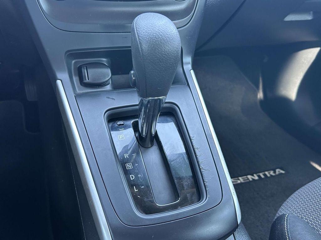 Nissan Sentra S CVT 2017