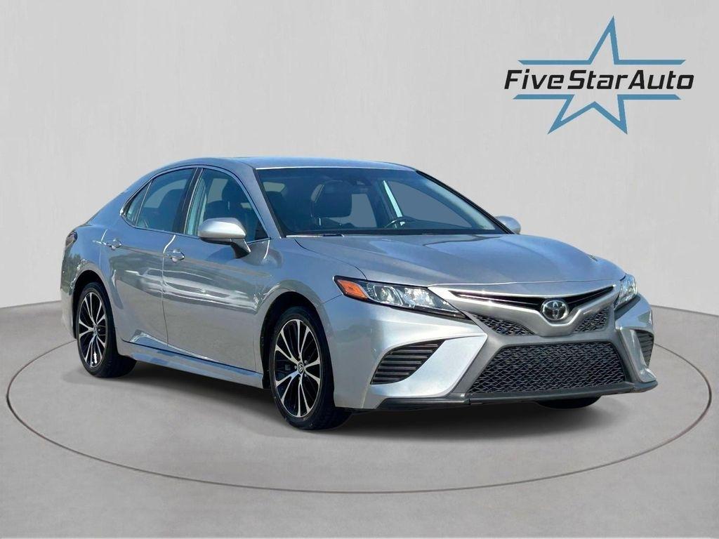 2020 Toyota Camry SE Auto (Natl)