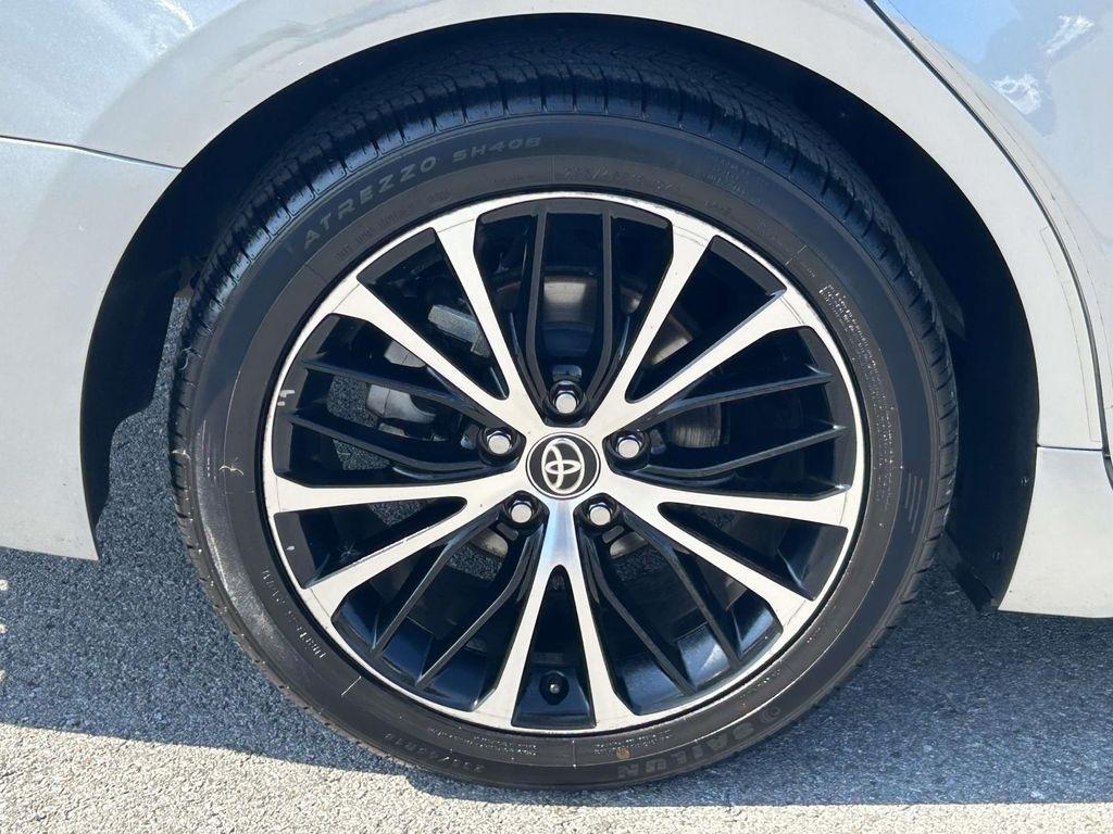 Toyota Camry SE Auto (Natl) 2020