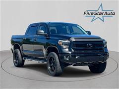 2015 Toyota Tundra 4WD Truck 