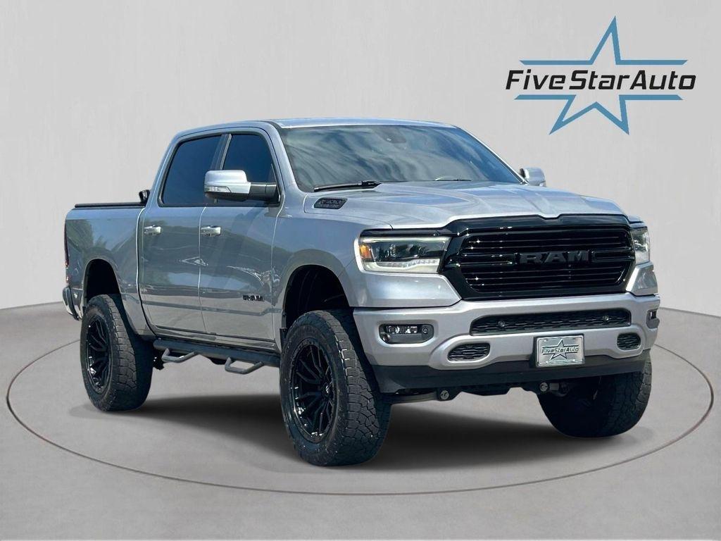 RAM 1500 Big Horn 4x4 Crew Cab 5'7" Box 2020