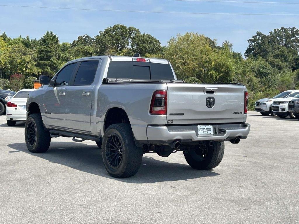 RAM 1500 Big Horn 4x4 Crew Cab 5'7" Box 2020