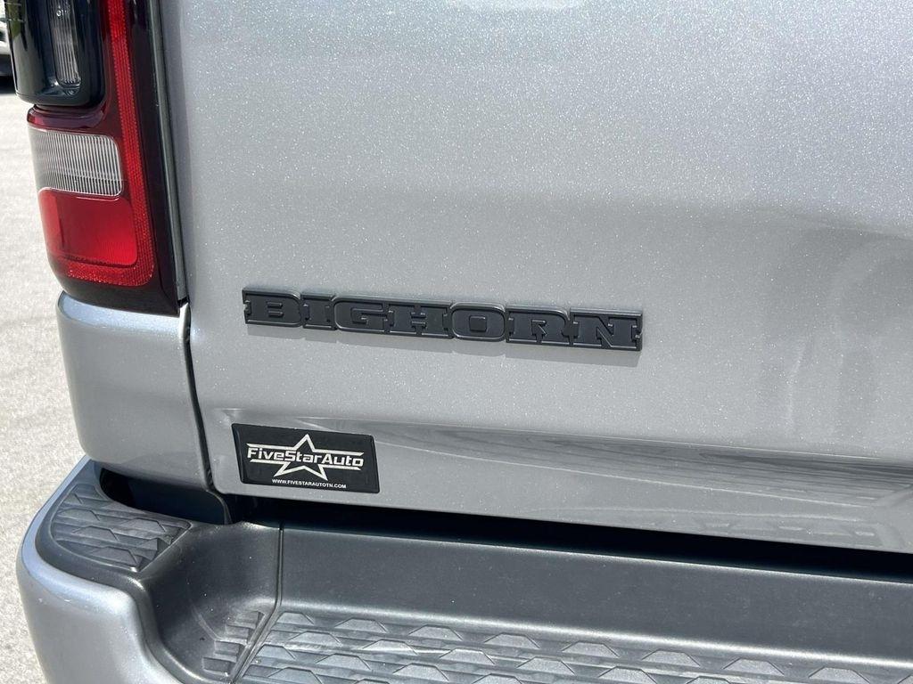 RAM 1500 Big Horn 4x4 Crew Cab 5'7" Box 2020