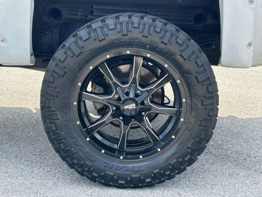Chevrolet Silverado 1500 4WD Crew Cab 143.5" LT w/2LT 2017