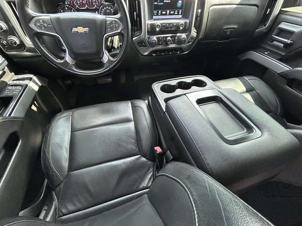 Chevrolet Silverado 1500 4WD Crew Cab 143.5" LT w/2LT 2017