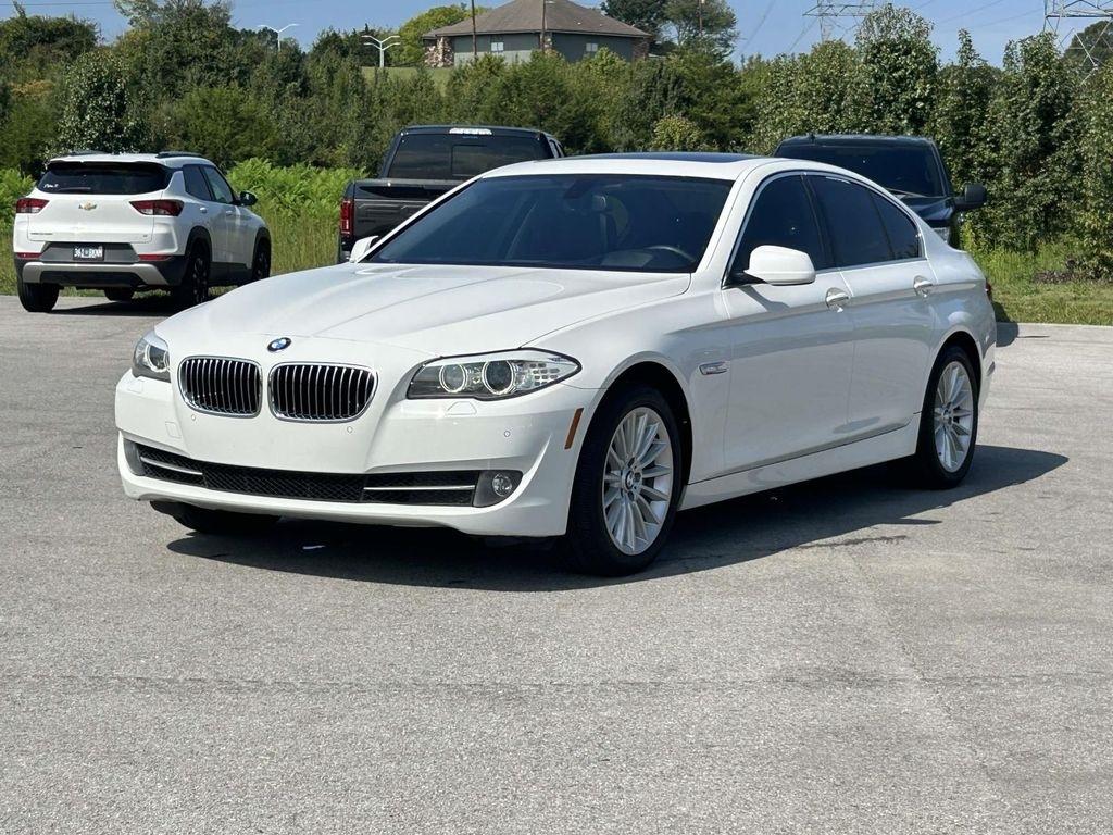 BMW 5 Series 4dr Sdn 535i RWD 2013