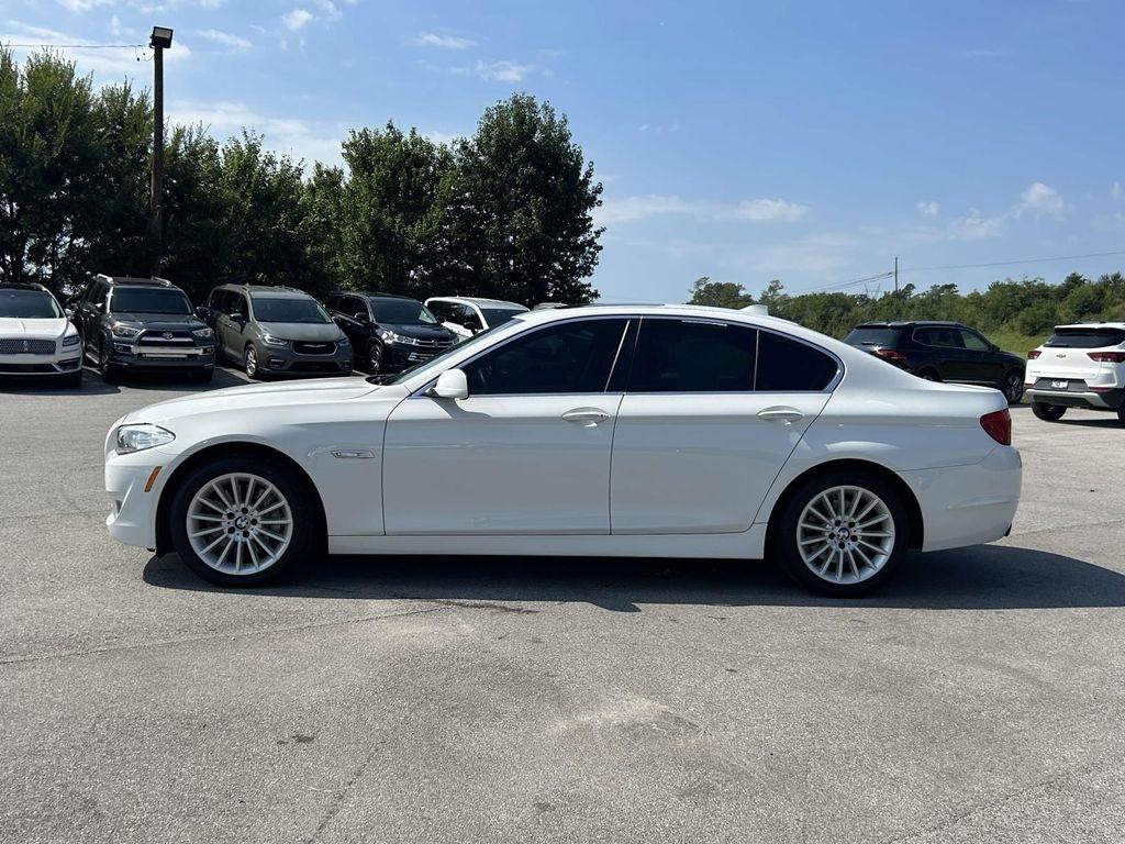 BMW 5 Series 4dr Sdn 535i RWD 2013