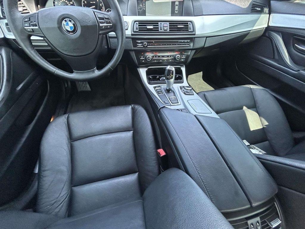 BMW 5 Series 4dr Sdn 535i RWD 2013