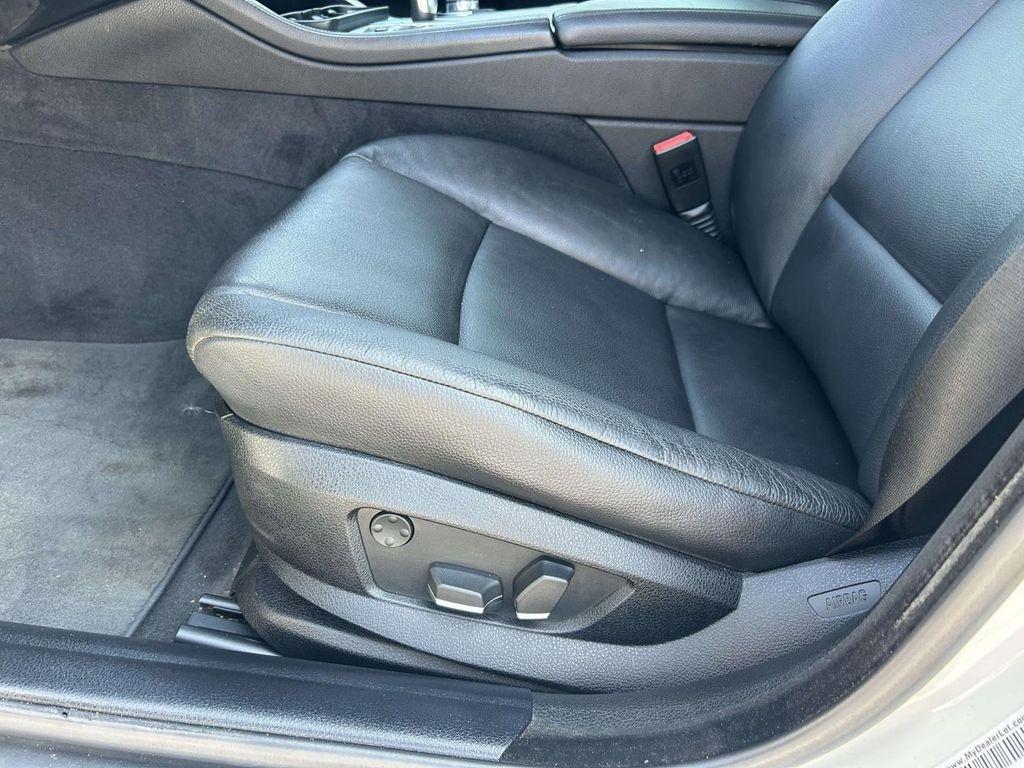 BMW 5 Series 4dr Sdn 535i RWD 2013