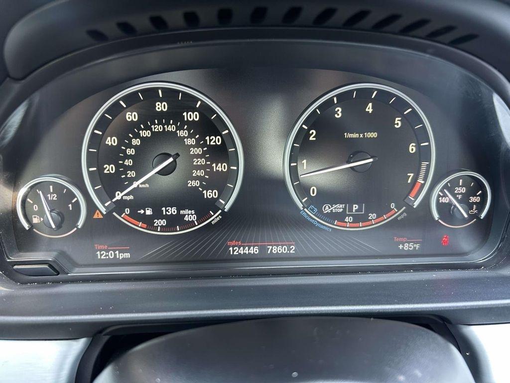 BMW 5 Series 4dr Sdn 535i RWD 2013