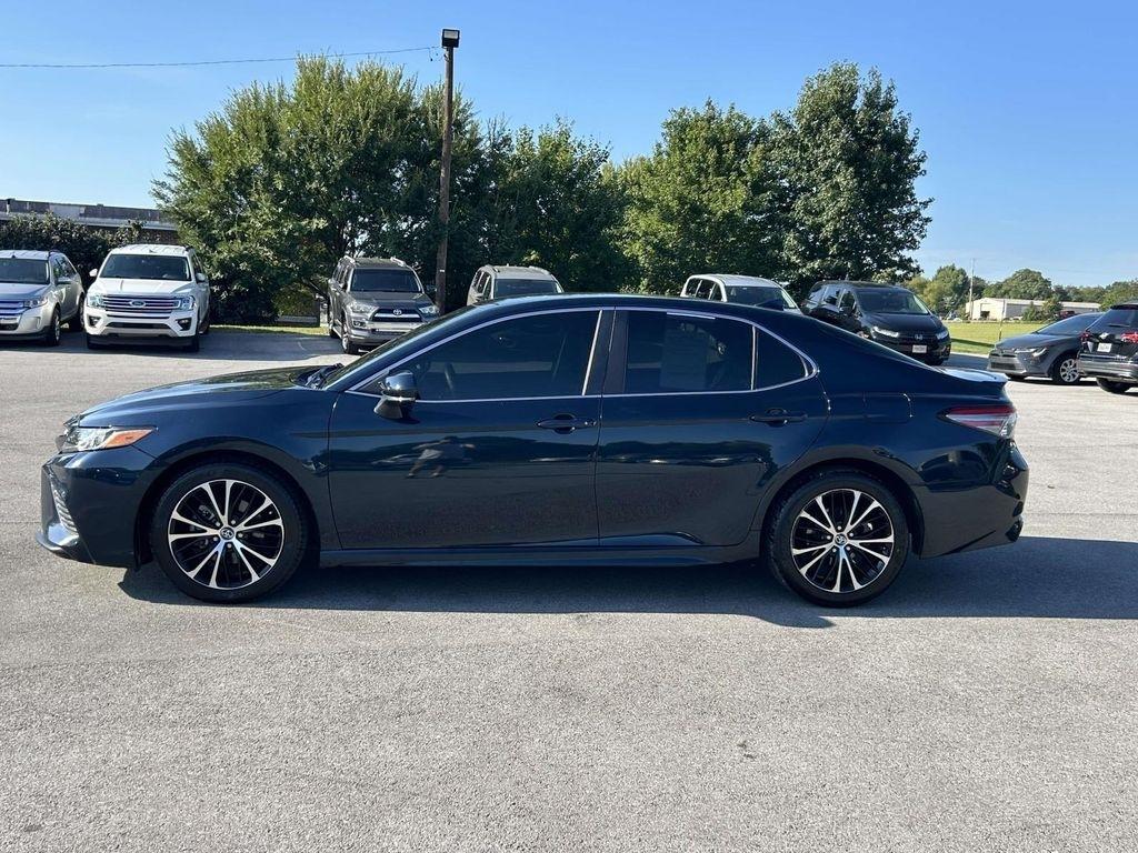 Toyota Camry XLE Auto (Natl) 2019