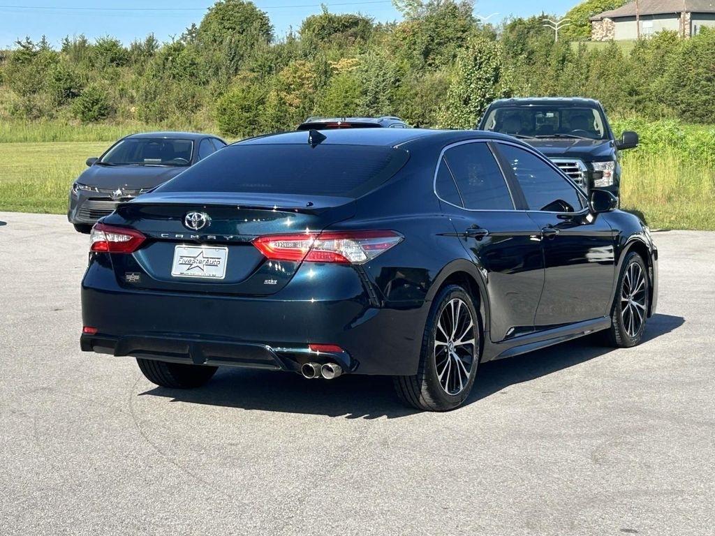 Toyota Camry XLE Auto (Natl) 2019