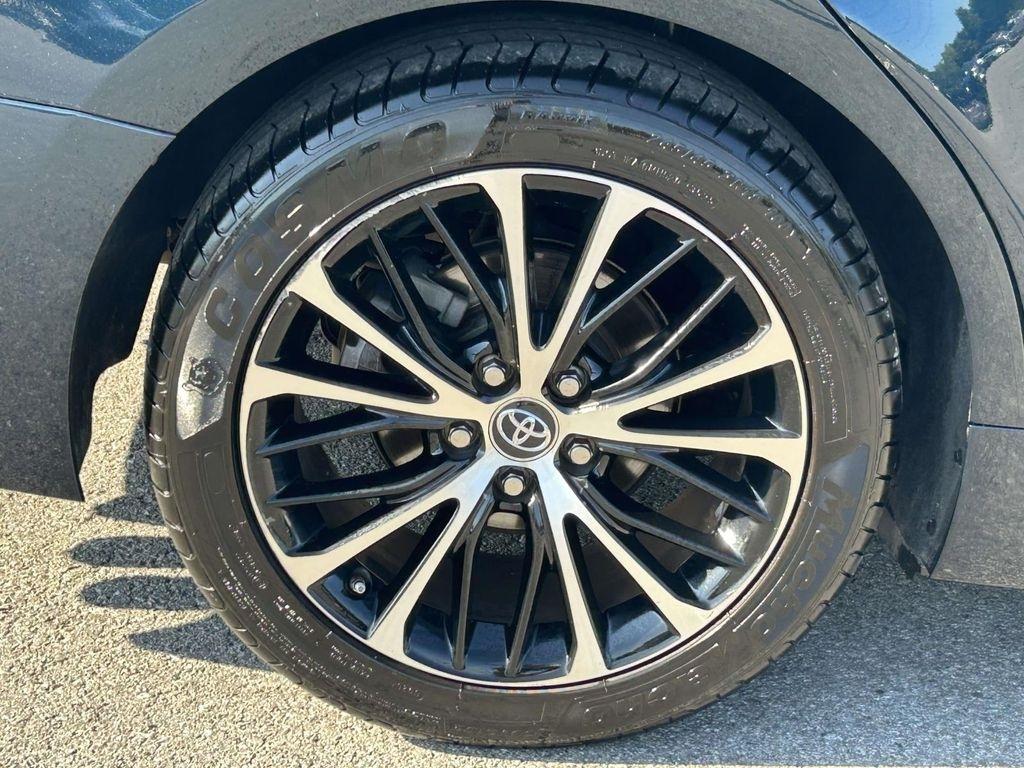Toyota Camry XLE Auto (Natl) 2019