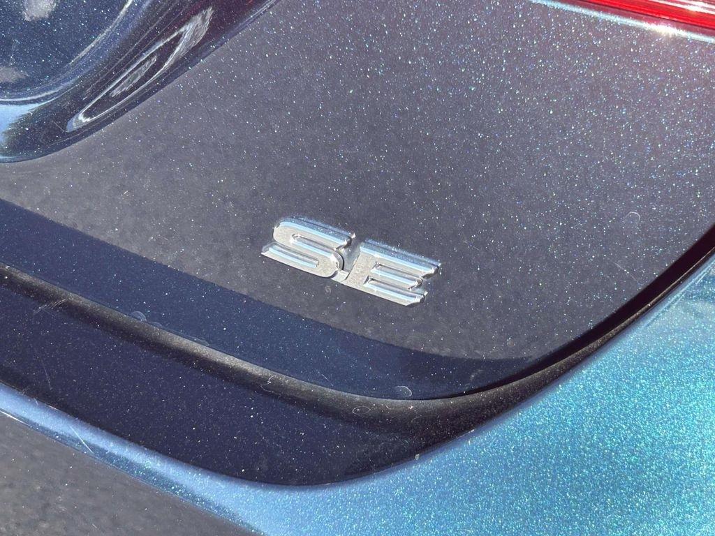 Toyota Camry XLE Auto (Natl) 2019