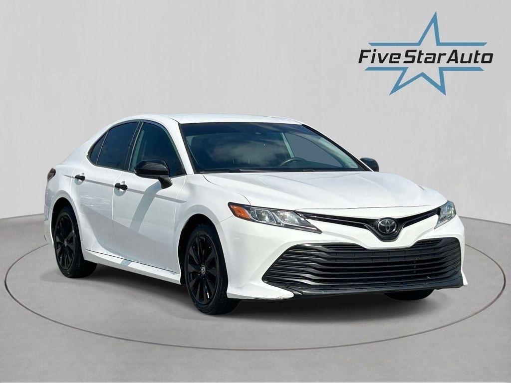 2020 Toyota Camry LE Auto (Natl)