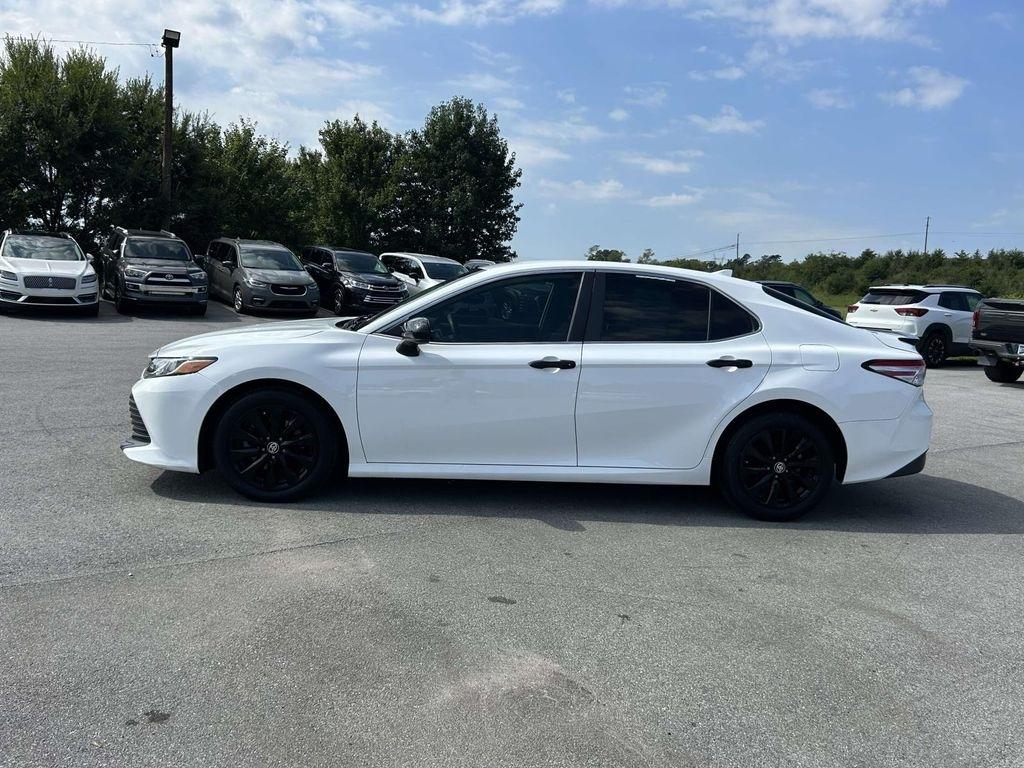 Toyota Camry LE Auto (Natl) 2020