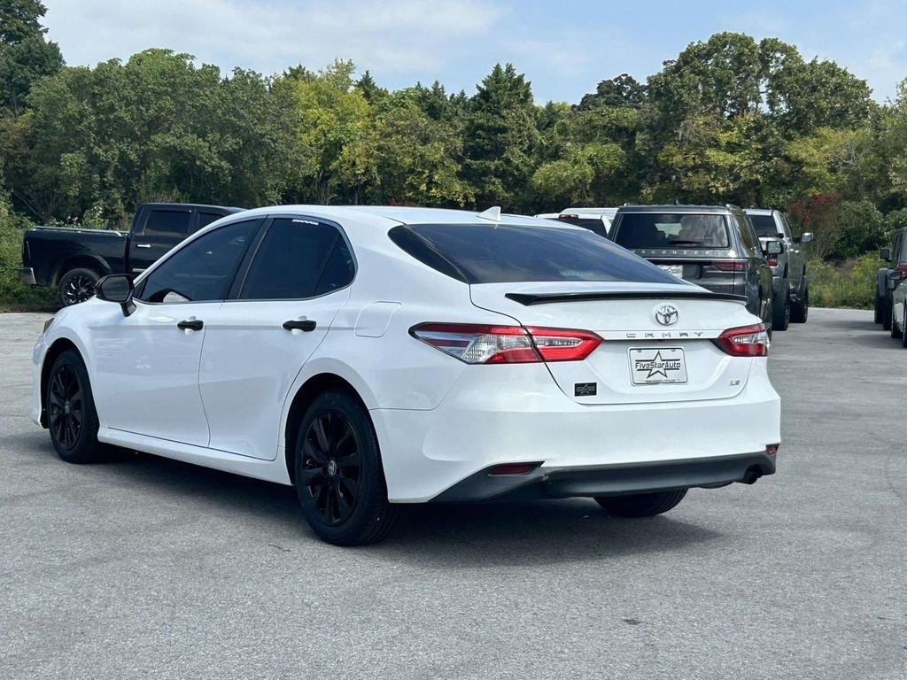 Toyota Camry LE Auto (Natl) 2020