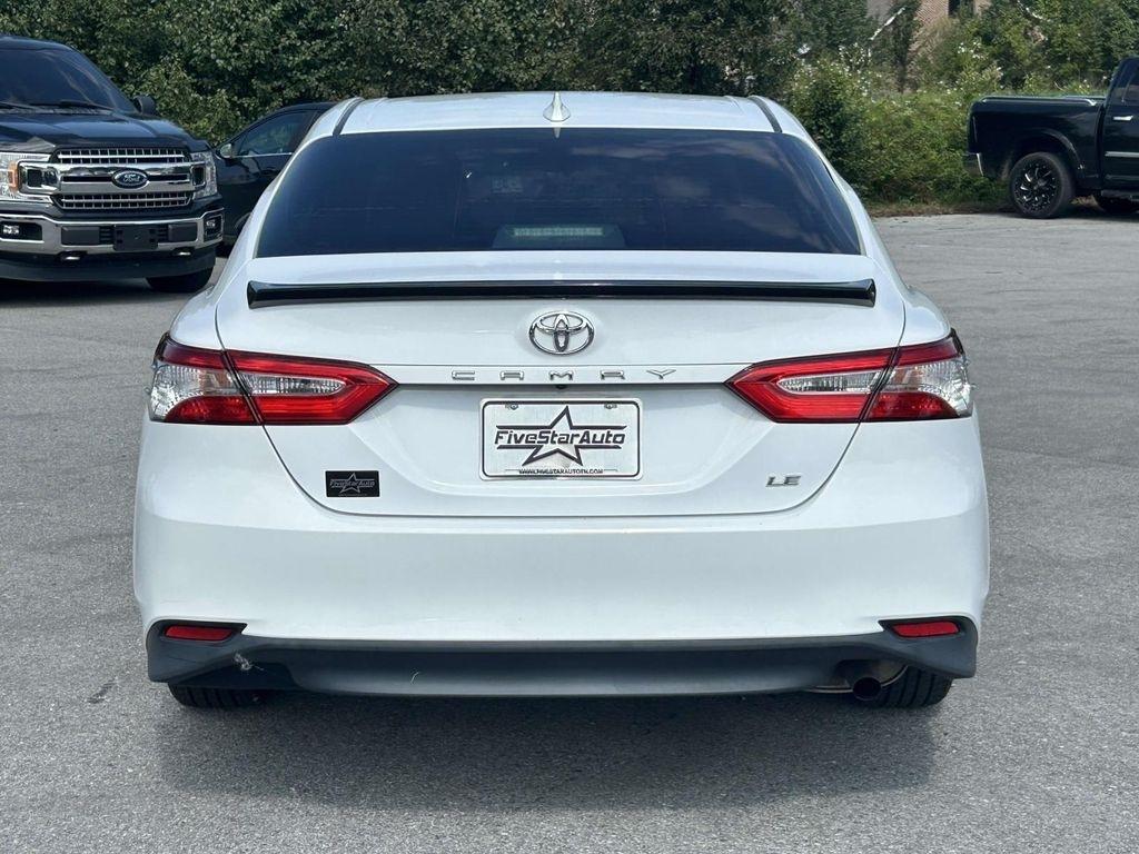 Toyota Camry LE Auto (Natl) 2020