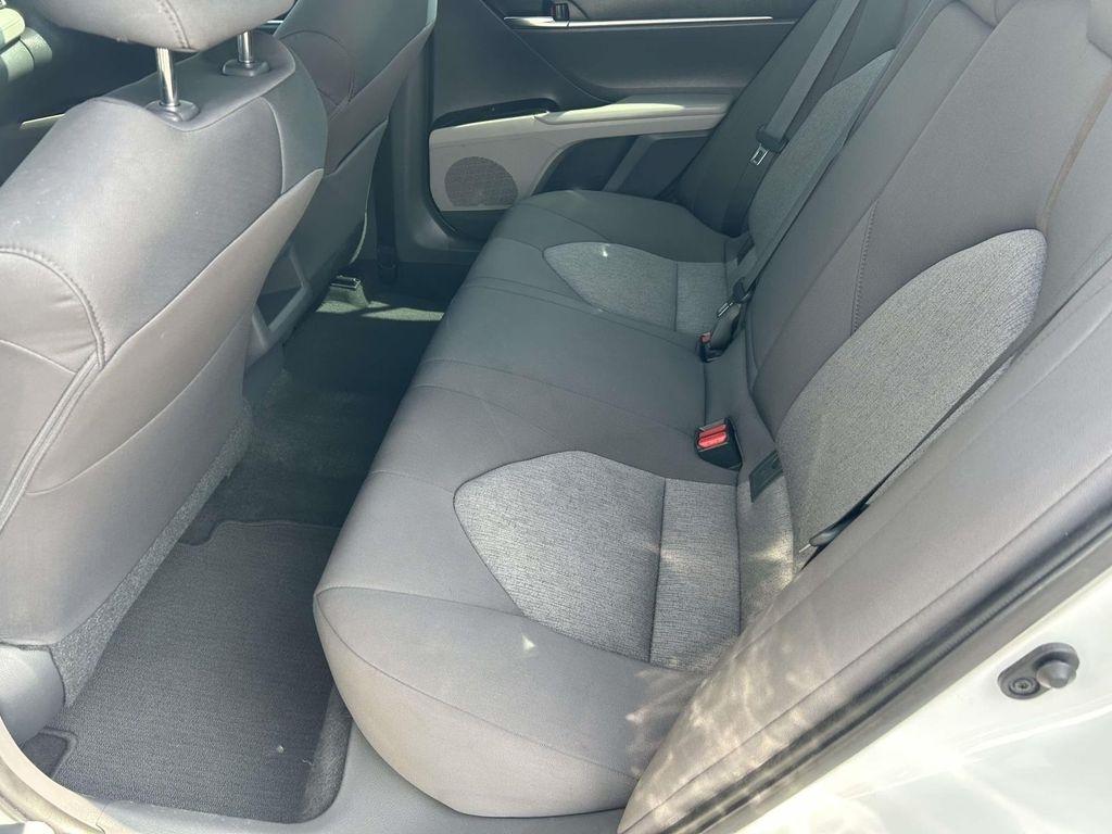 Toyota Camry LE Auto (Natl) 2020