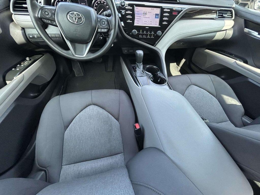 Toyota Camry LE Auto (Natl) 2020