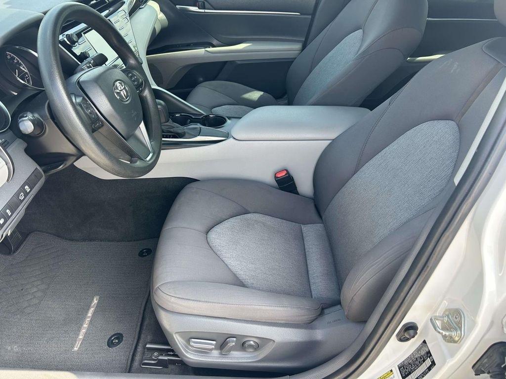 Toyota Camry LE Auto (Natl) 2020