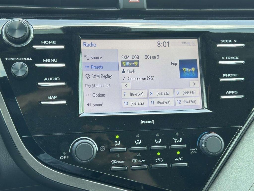 Toyota Camry LE Auto (Natl) 2020