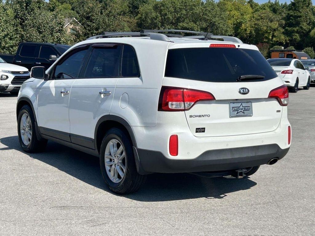 Kia Sorento 2WD 4dr I4 LX 2015