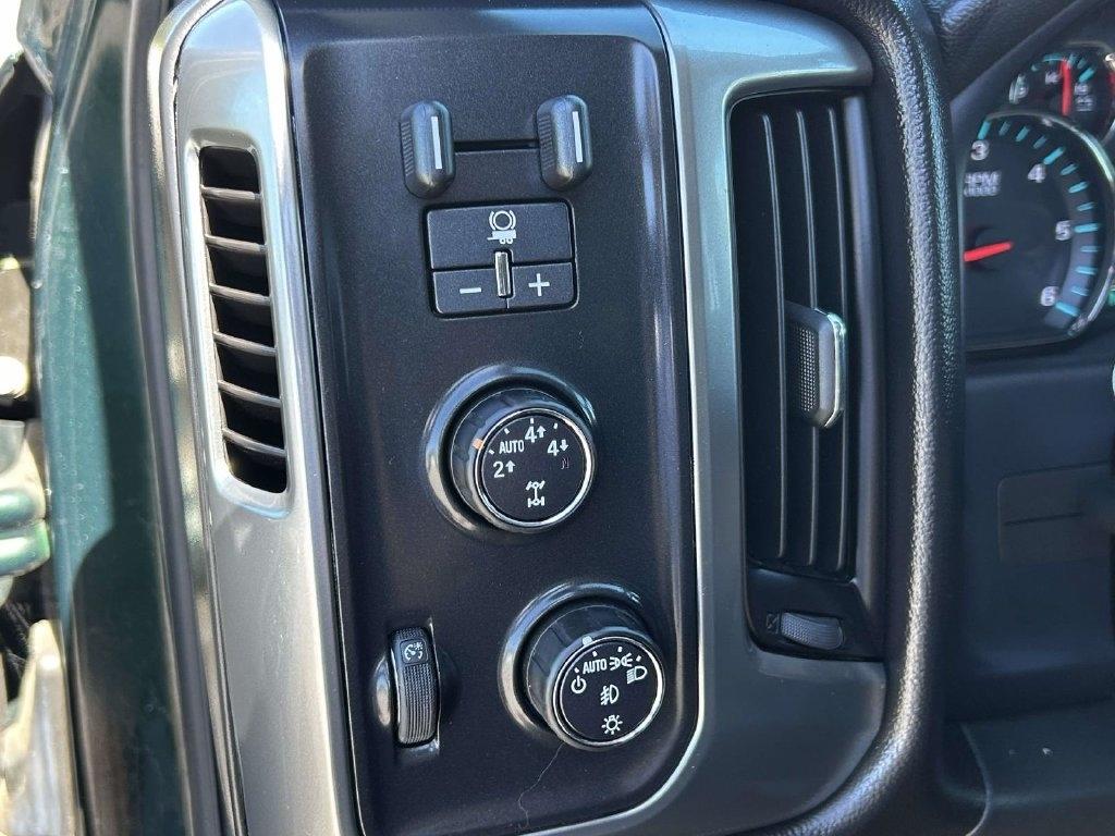 Chevrolet Silverado 1500 4WD Crew Cab 143.5" LT w/1LT 2015