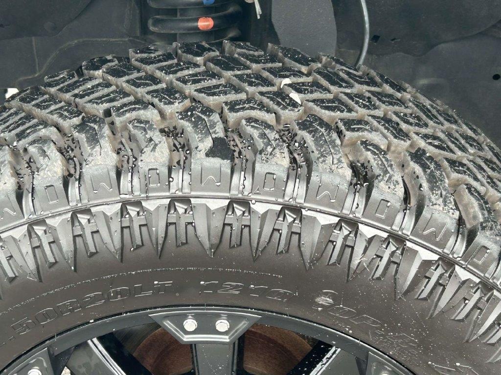 Toyota Tundra 4WD 1794 Edition CrewMax 5.5' Bed 5.7L FFV (Natl) 2018