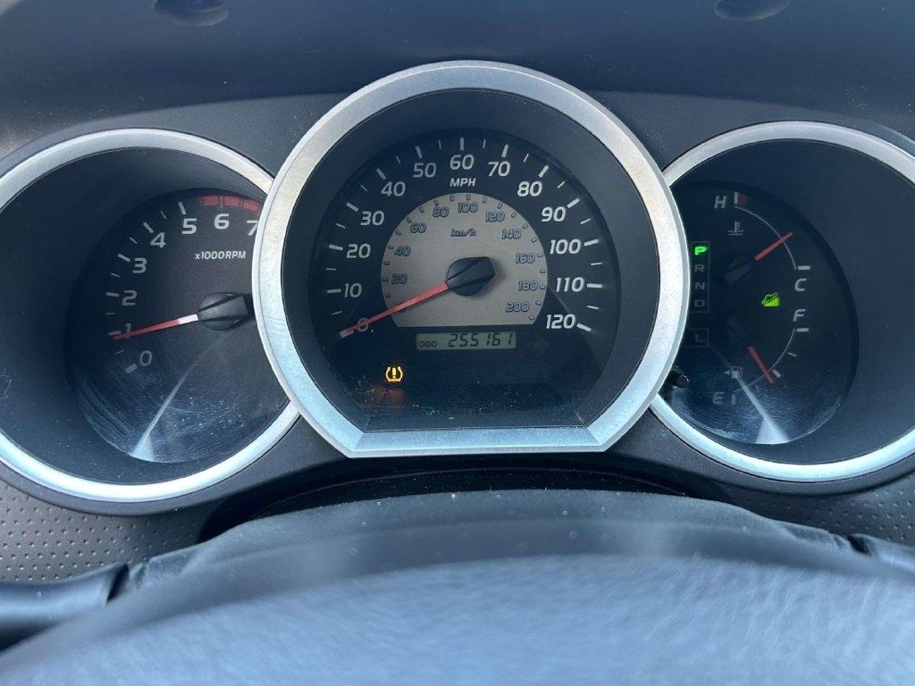 Toyota Tacoma 4WD Double V6 MT (Natl) 2010