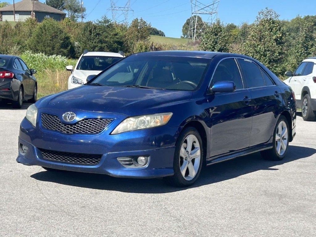 Toyota Camry 4dr Sdn I4 Man LE (Natl) 2011