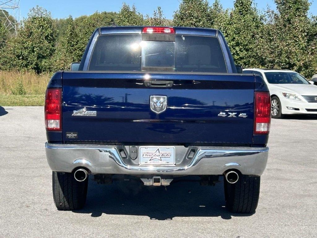 RAM 1500 4WD Crew Cab 140.5" Big Horn 2013