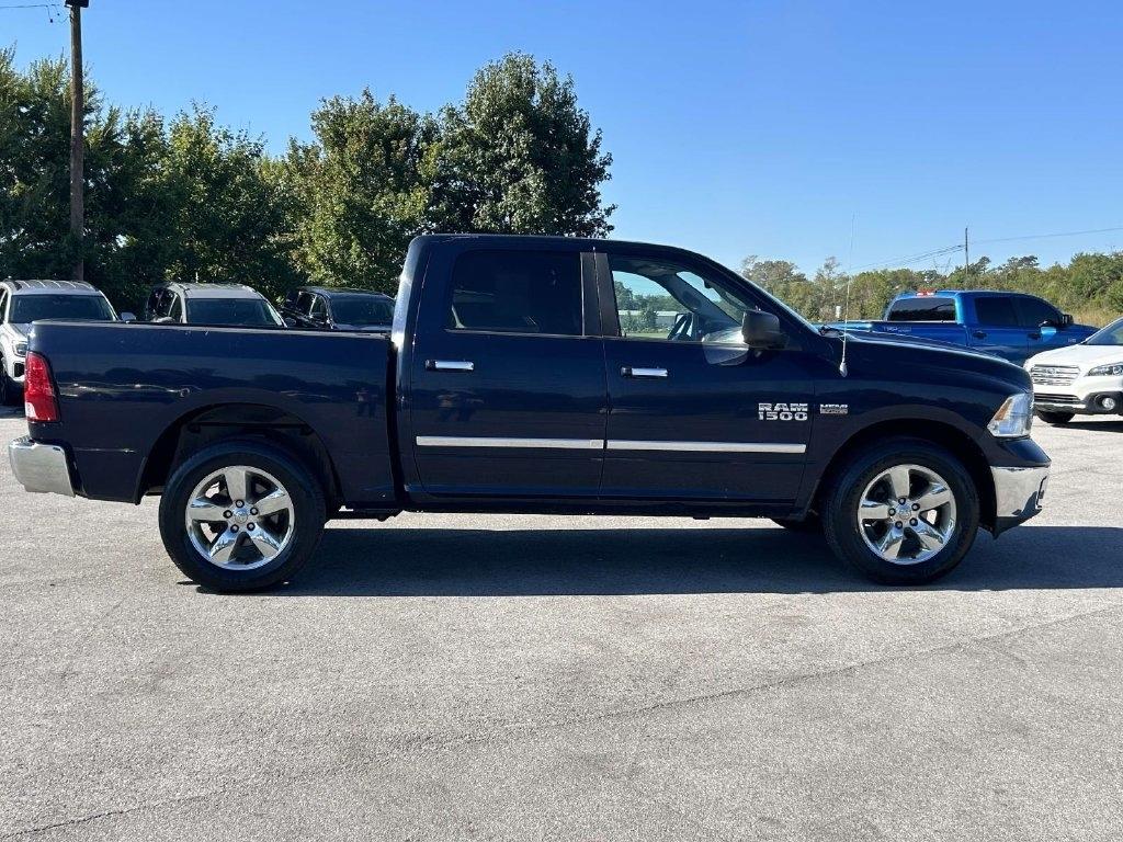 RAM 1500 4WD Crew Cab 140.5" Big Horn 2013