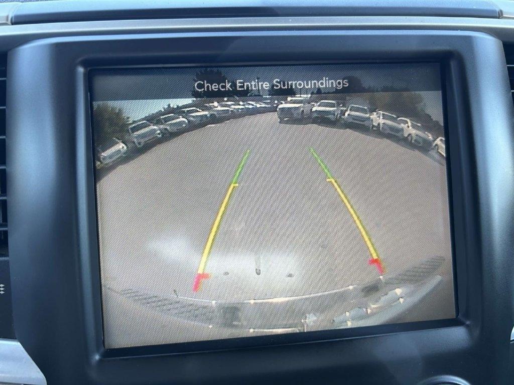 RAM 1500 4WD Crew Cab 140.5" Big Horn 2013