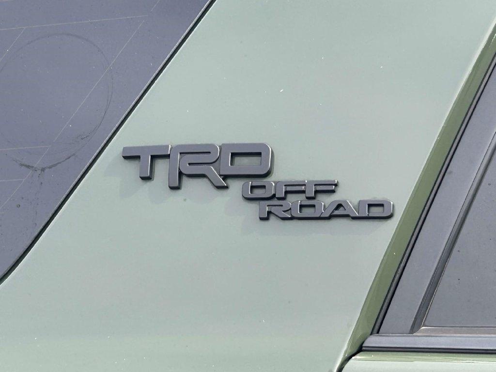 Toyota 4Runner TRD Off Road Premium 4WD (Natl) 2022
