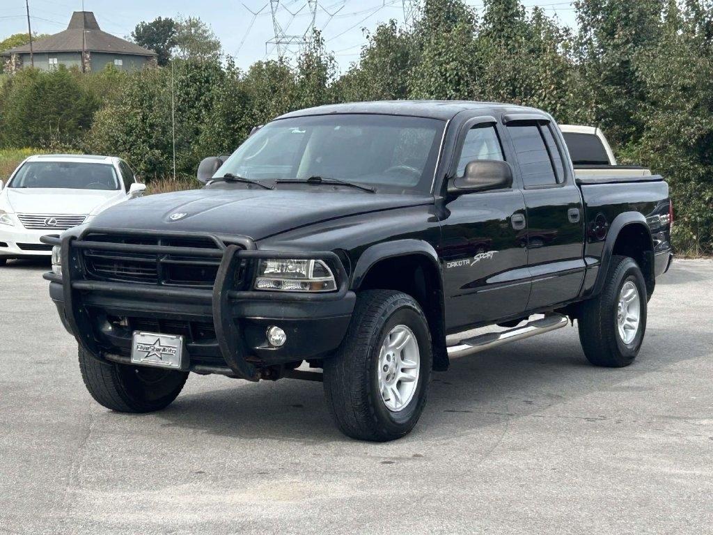 Dodge Dakota Quad Cab 131" WB 4WD Sport 2001